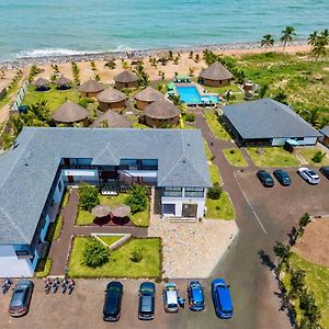 Lemon Beach Resort